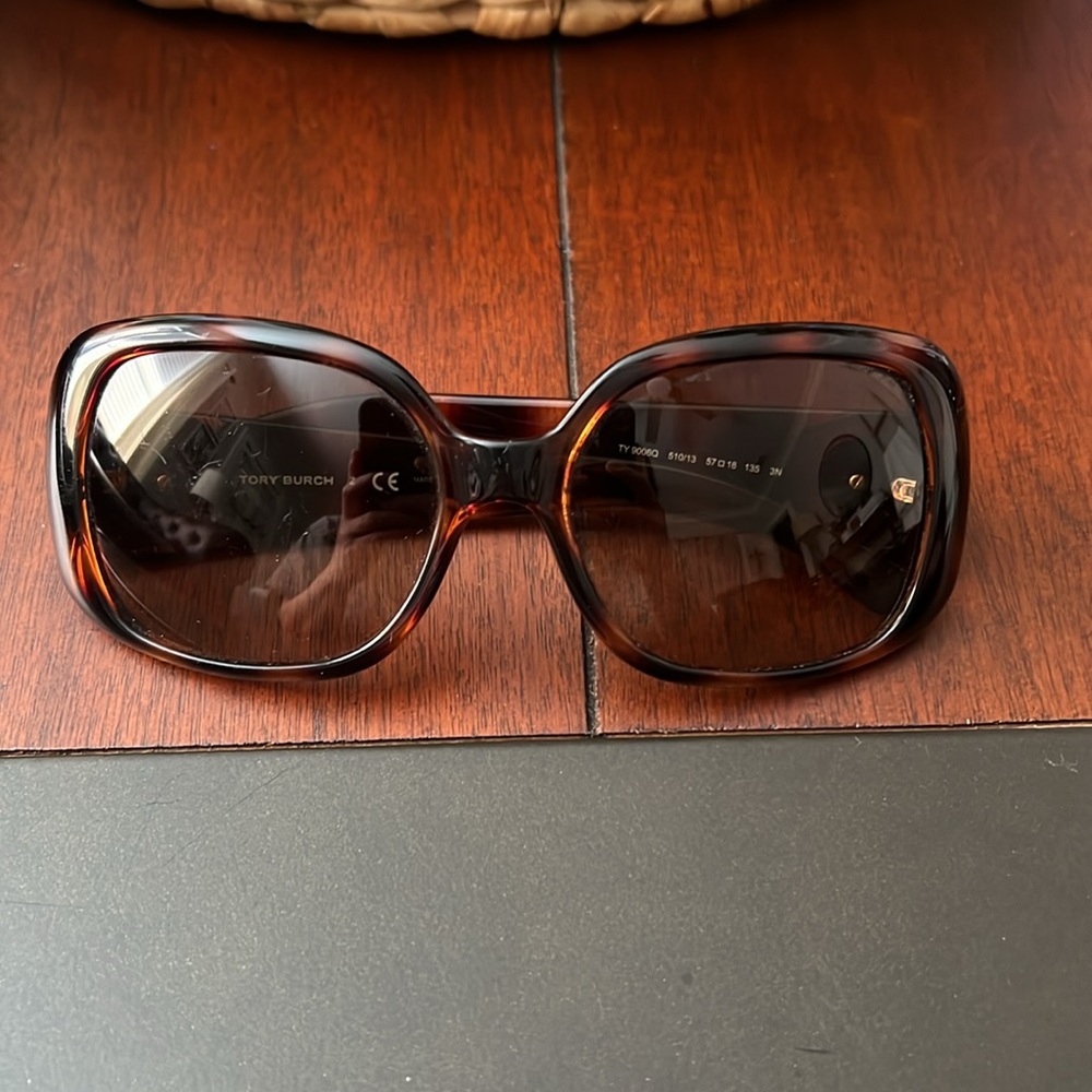 Tory Burch Tortoise Sunglasses - Picture 1 of 6